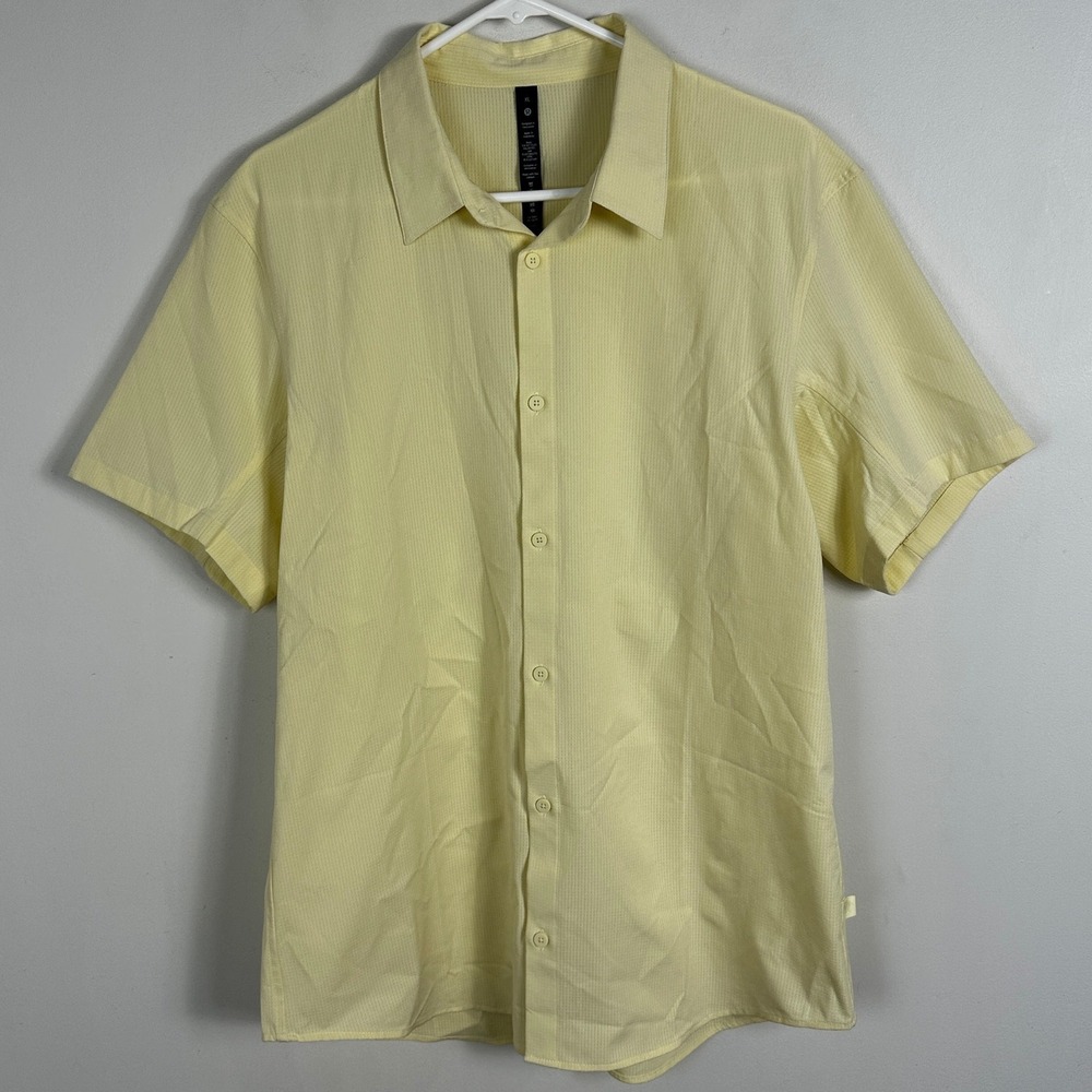 Lululemon Airing Easy Short Sleeve Shirt Mens Size XL Yellow Style M3DK5S 2022